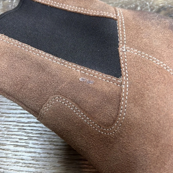 Cole Haan Graham Short Boot in Sequoia Suede Size 5 1/2B - Picture 5 of 10